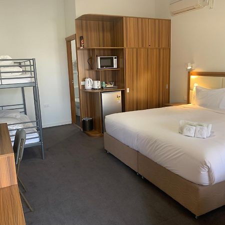 Miner'S Retreat Motel Балларат Экстерьер фото